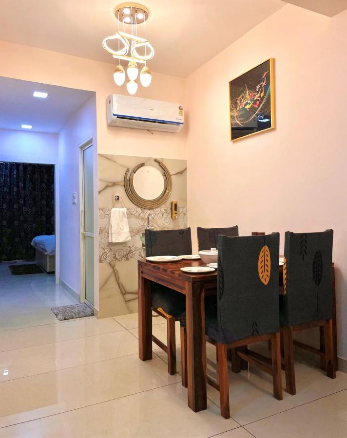 Airport Bliss Apartment+Balcony & Netflix + Prime Джайпур Екстериор снимка