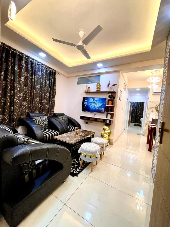 Airport Bliss Apartment+Balcony & Netflix + Prime Джайпур Екстериор снимка